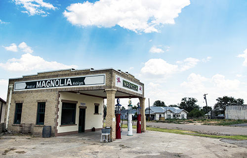 Magnolia Gas Station. SHAMROCK, TX